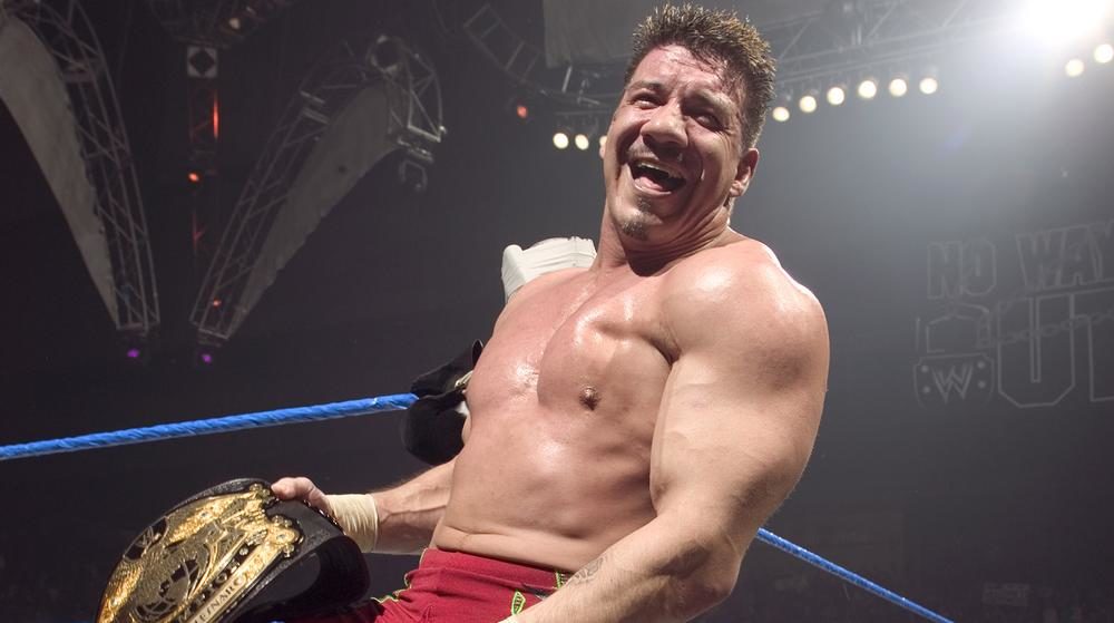 https://www.voxcatch.fr/wp-content/uploads/2015/11/eddie-guerrero-nwo-2004-1000x559.jpg