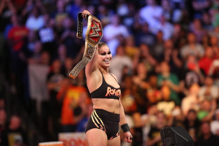 Ronda Rousey arrache la première place du classement « PWI Women's 100