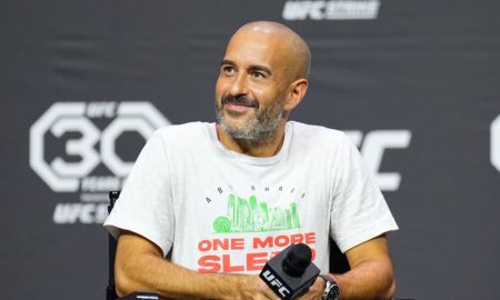 Jon Anik répond aux critiques sur son commentaire de la victoire de Belal Muhammad à l'UFC 304