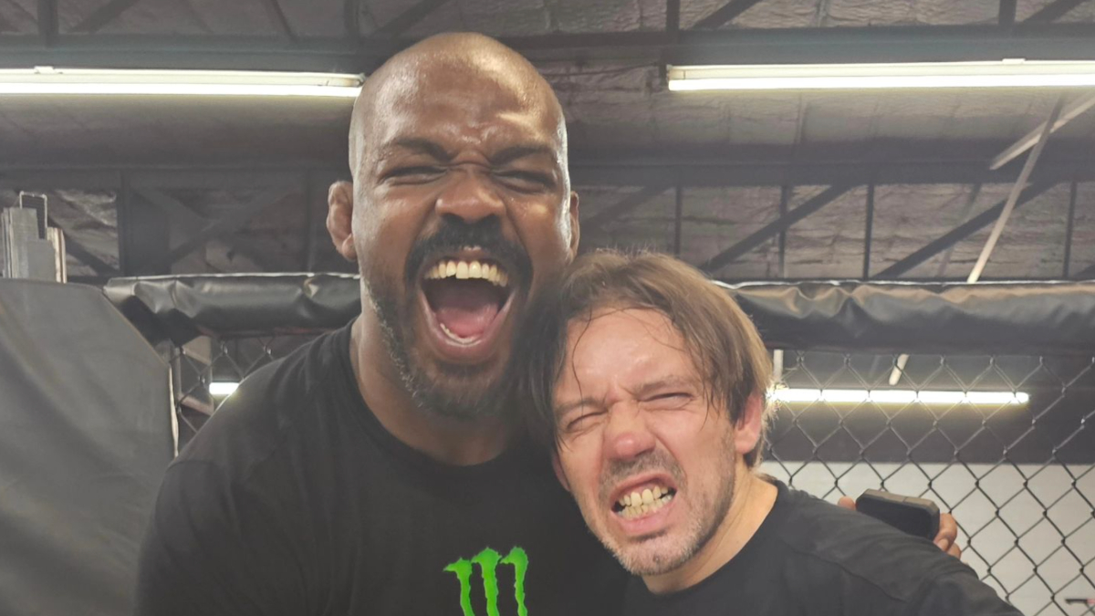 Jon Jones s'associe à Jean-Charles Skarbowsky pour son combat face Miocic