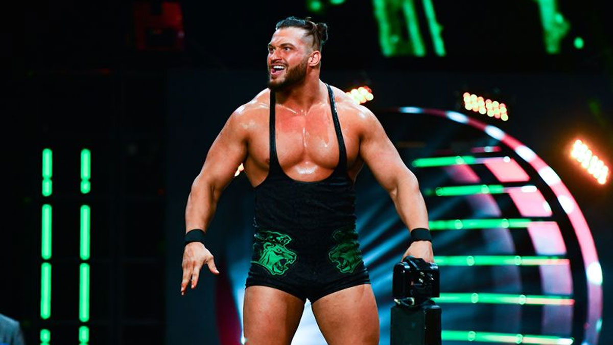 AEW : Wardlow absent en raison d'une blessure.