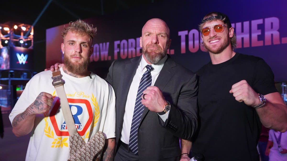 Jake Paul aimerait être le manager de son frère Logan à la WWE.